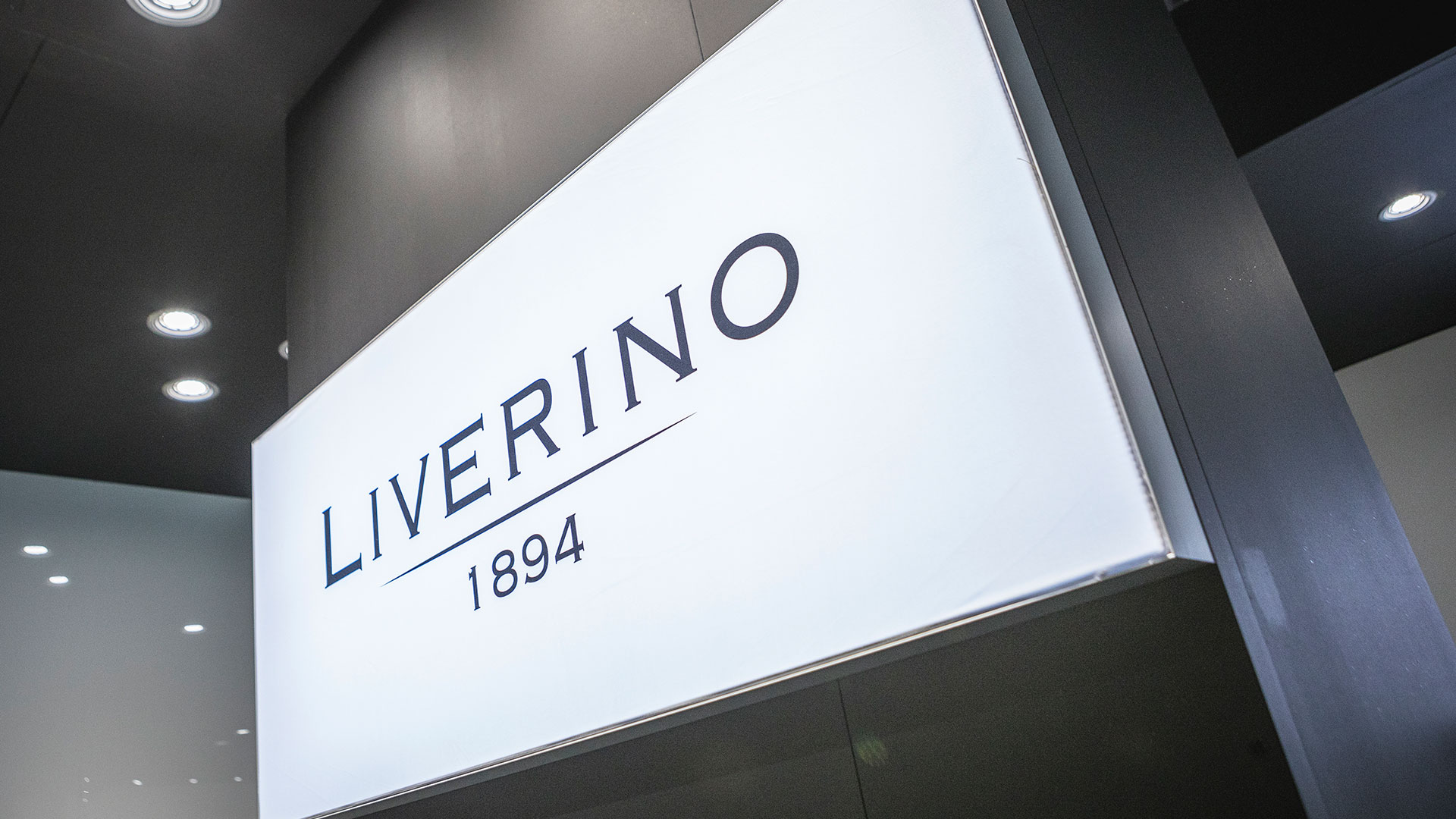 Realizzazione stand fiere Baselworld - Liverino | Foster Allestimenti 08