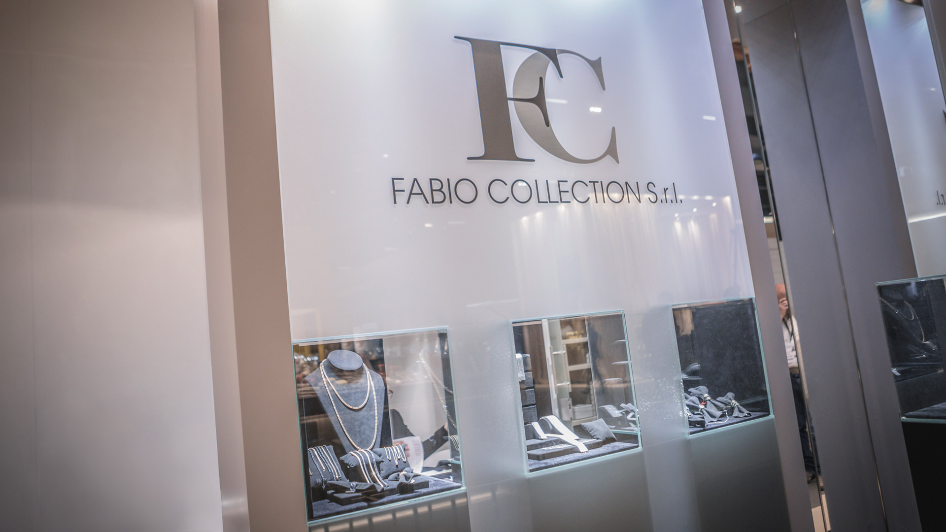 Realizzazione stand fiere VicenzaOro - Fabio Collection | Foster Allestimenti 03