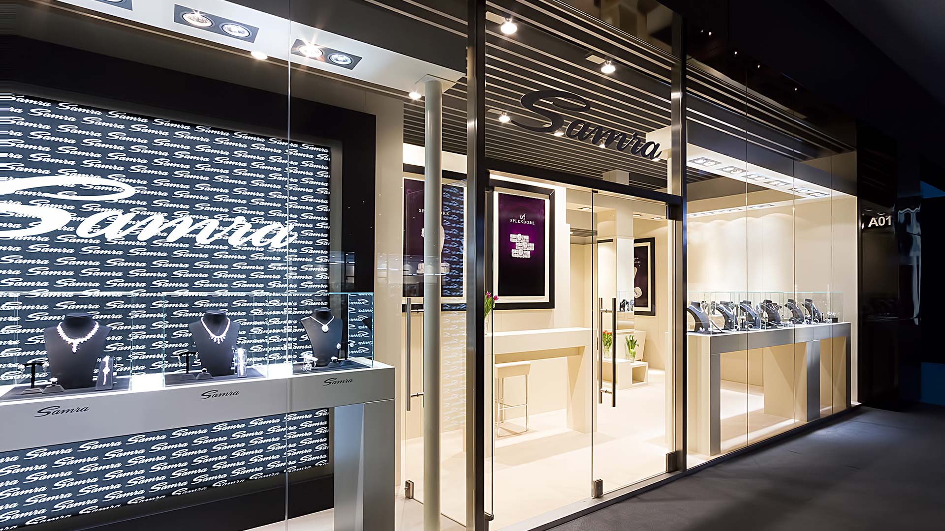 fair stand fitting at BASELWORLD - SAMRA stand | Foster Allestimenti 01